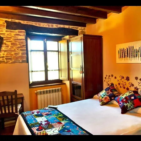 Os Tres Teixos Pension San Acisclo Buitenkant foto