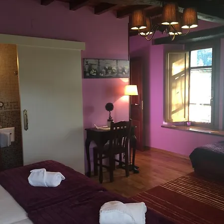 Os Tres Teixos Pension San Acisclo Buitenkant foto