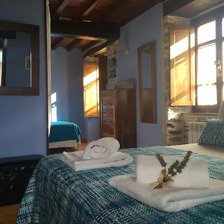Os Tres Teixos Pension San Acisclo Buitenkant foto