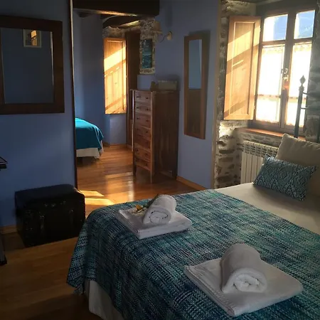 Os Tres Teixos Pension San Acisclo Buitenkant foto