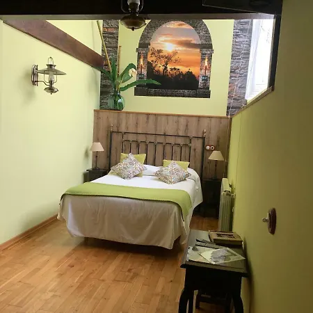 Os Tres Teixos Pension San Acisclo Buitenkant foto