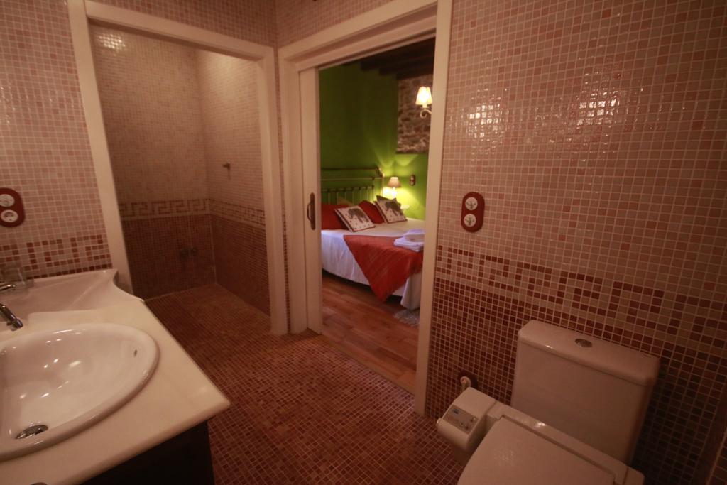Os Tres Teixos Country house