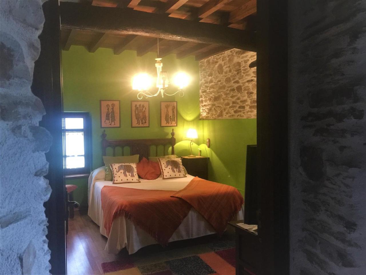 Country house Os Tres Teixos *